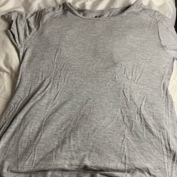 grey zella workout shirt - Picture 2 of 2